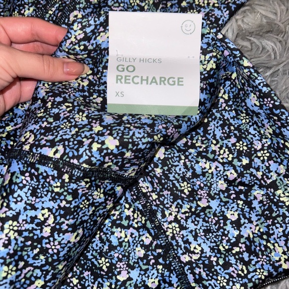 Gilly hicks workout set - Picture 6 of 11